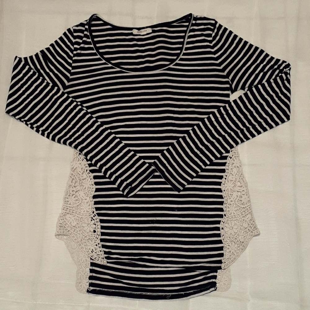 Women's long-sleeved T-shirt